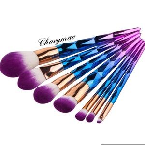 Make up brush diamond